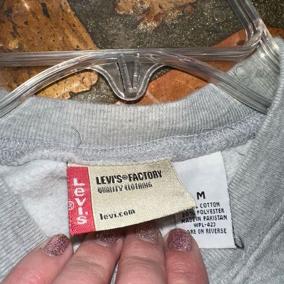 Levi’s Vintage Sweatshirt - Picture 3 of 5
